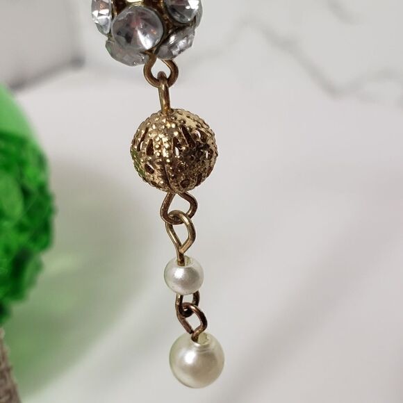 LONG DANGLING LEVERBACK EARRINGS - Picture 3 of 6